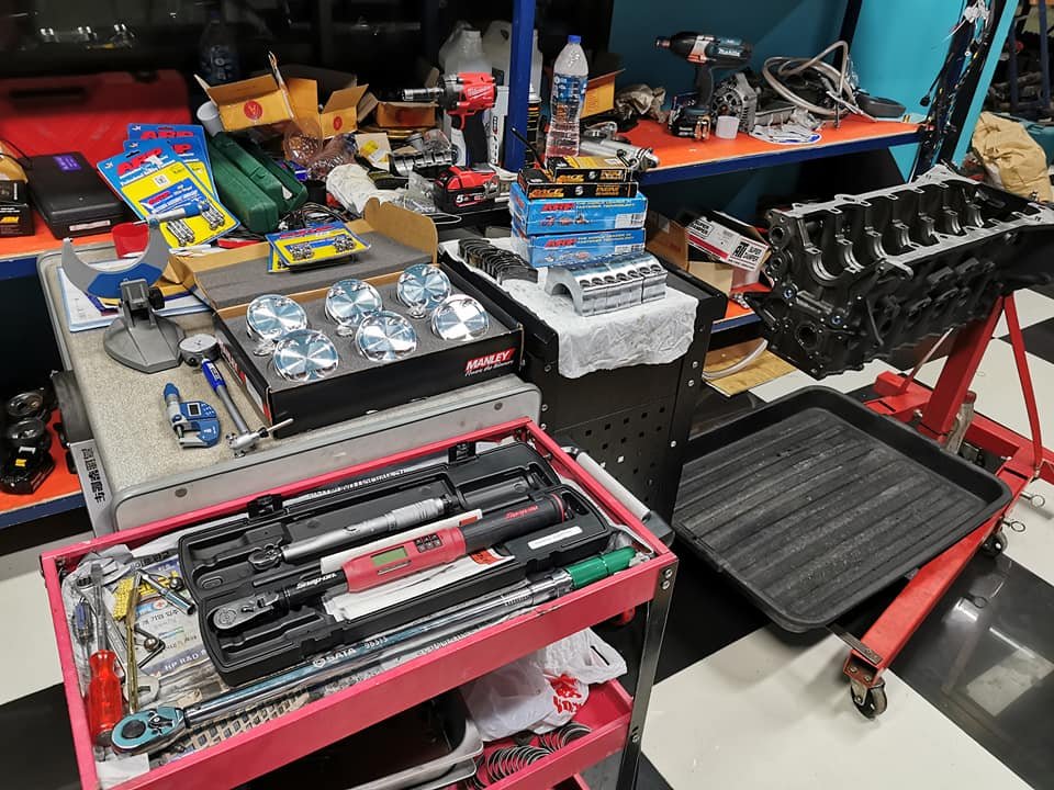 ประกอบเครื่อง