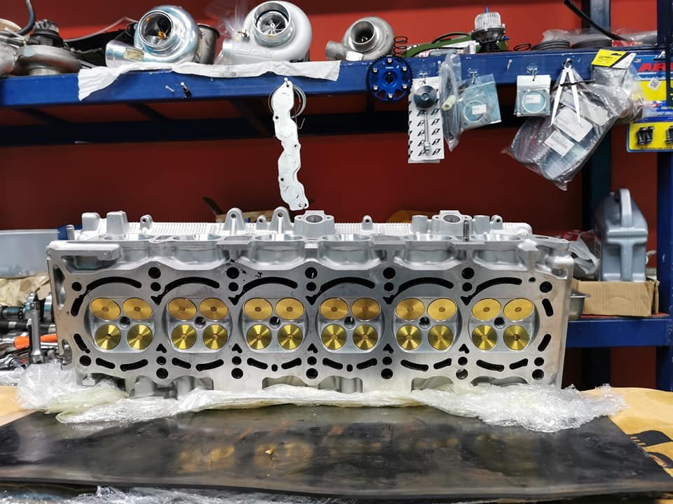 ประกอบเครื่อง